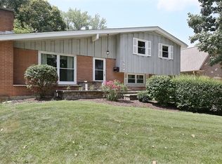 5628 Brookbank Rd, Downers Grove, IL 60516