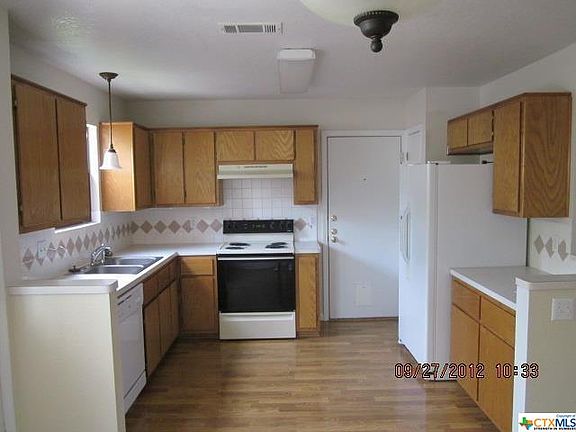 3rd image of 1206 Elke Cir