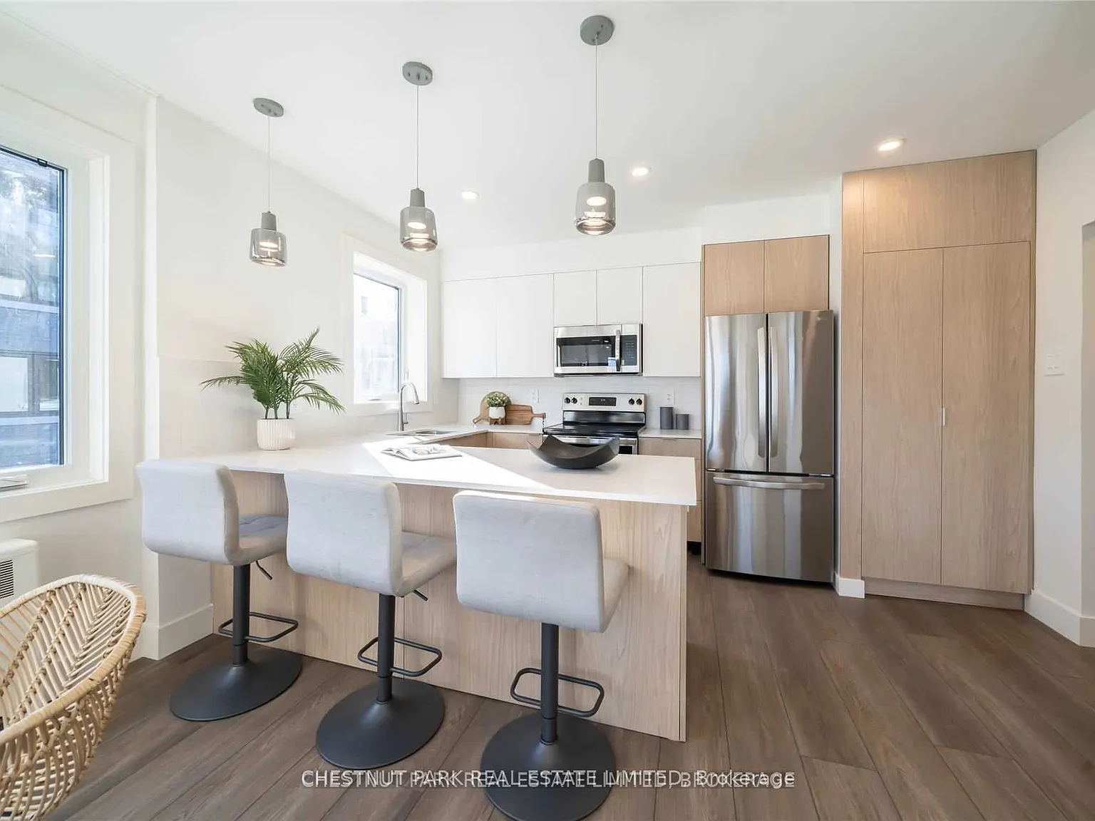 2 bed, $2,895 — Photo 4