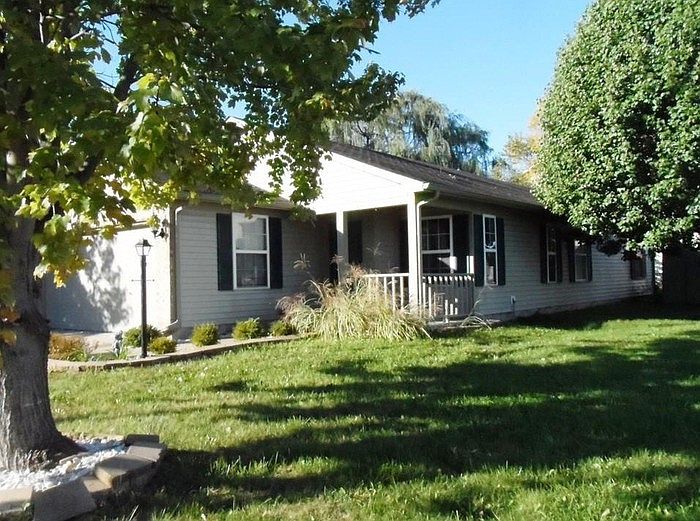 1st image of 1634 Blue Lake Dr