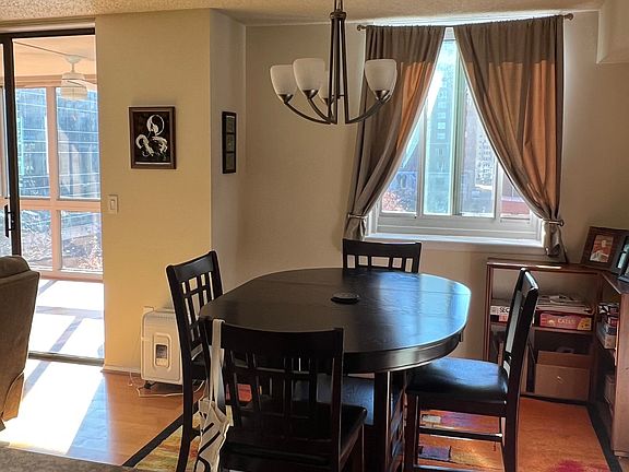 4th image of 1001 N Vermont St APT 510