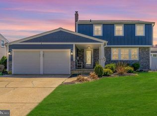 6 Firethorne Rd, Cherry Hill, NJ 08003