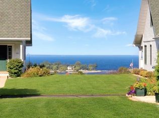 Eames Farm Hill at, Egg Harbor, WI 54209