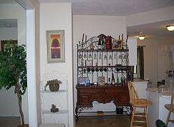 4th image of 304 Anita Ln