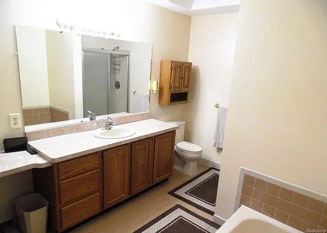 720 Shelley Dr — Photo 14