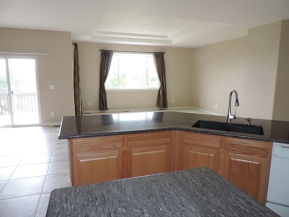 Open floorplan kitchen
