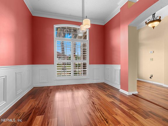 5th image of 5562 ALDEN BRIDGE Drive