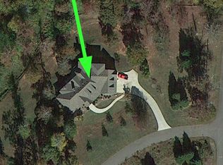 102 Tuscan Ct, Canton, GA 30115