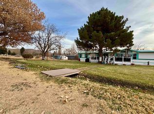 29 Jj Henry Rd, La Luz, NM 88337