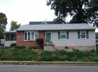 400 N Pennsylvania Ave, Morrisville, PA 19067