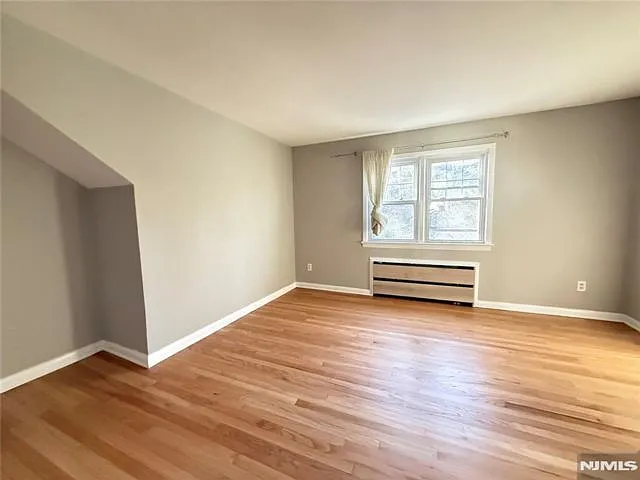 175 Van Winkle St #2 — Photo 8