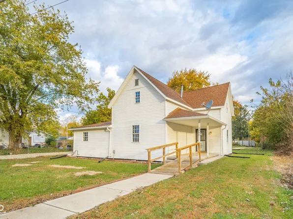 3108 E Brown Rd, New Castle, IN 47362