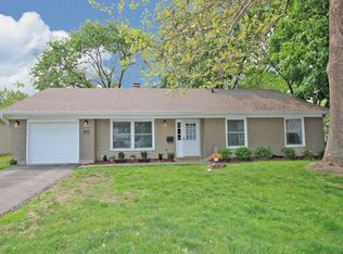 215 Hobble Bush Dr, Lake Zurich, IL 60047