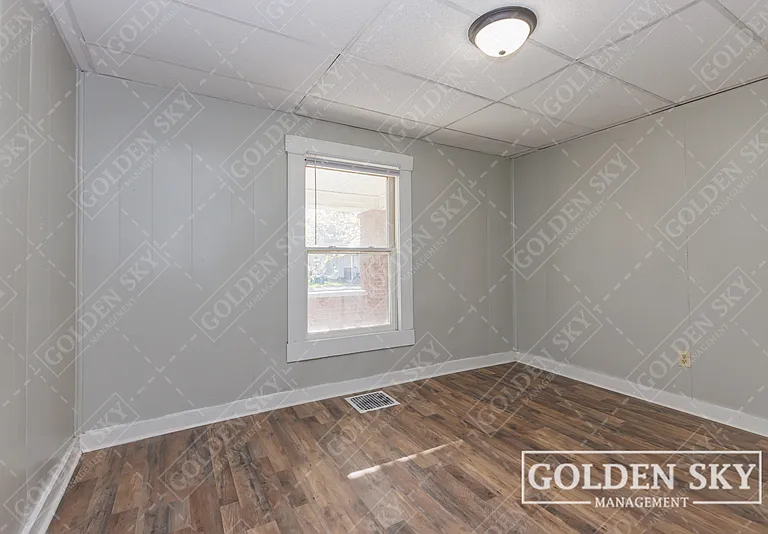2207 S Walnut St #1 — Photo 4