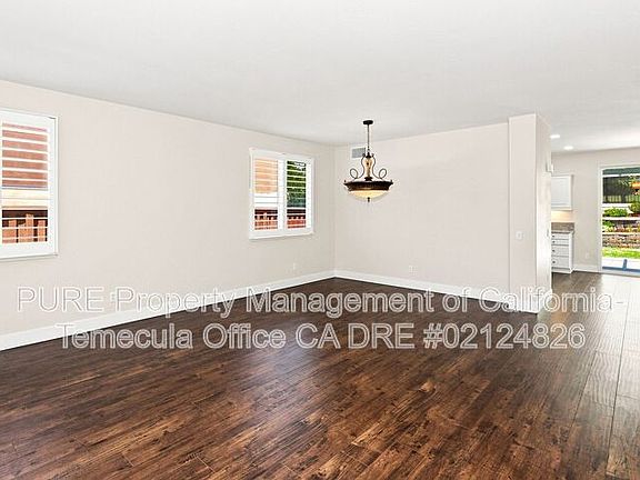 5th image of 38429 Clearbrook Dr