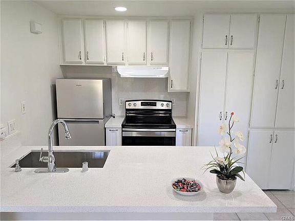 2nd image of 2274 Del Mar Way