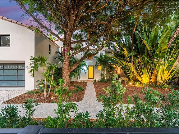 5715 N Bay Rd, Miami Beach, FL 33140 | Zillow