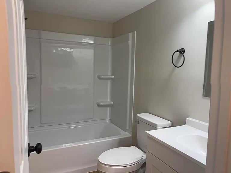 646 Center Court Dr — Photo 15