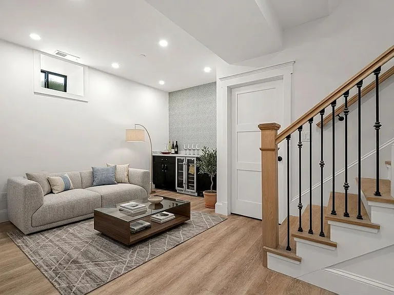 309 Broadway #1 — Photo 22