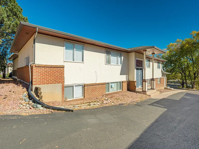 2921 Straus Ln #2 — Photo 20