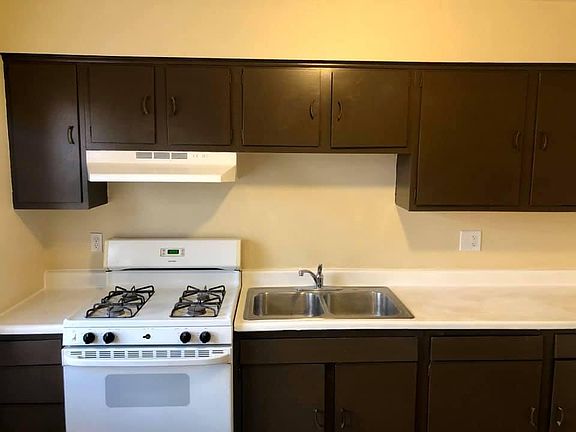 5th image of 1130 N 47th Ave APT 3