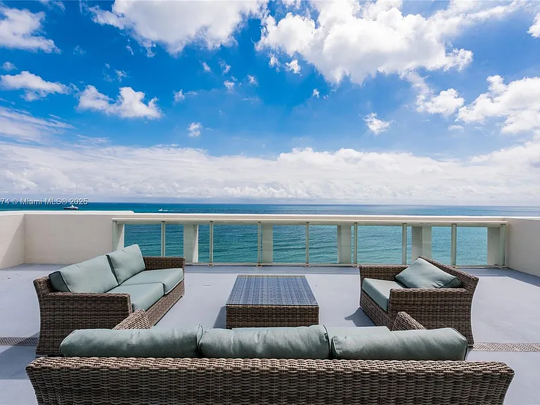 9499 Collins Ave #Penthouse 02 — Photo 6