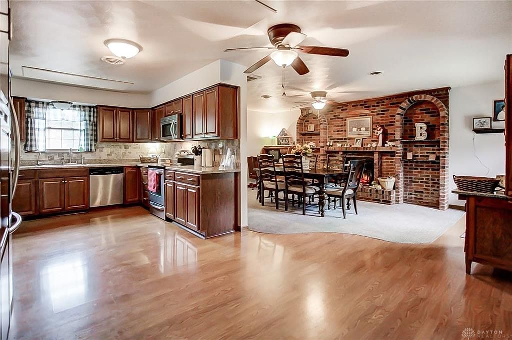 5545 Scarff Rd, New Carlisle, OH 45344 Zillow