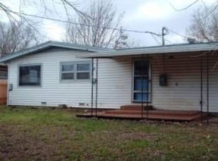 514 S Riverview Ave, Derby, KS 67037