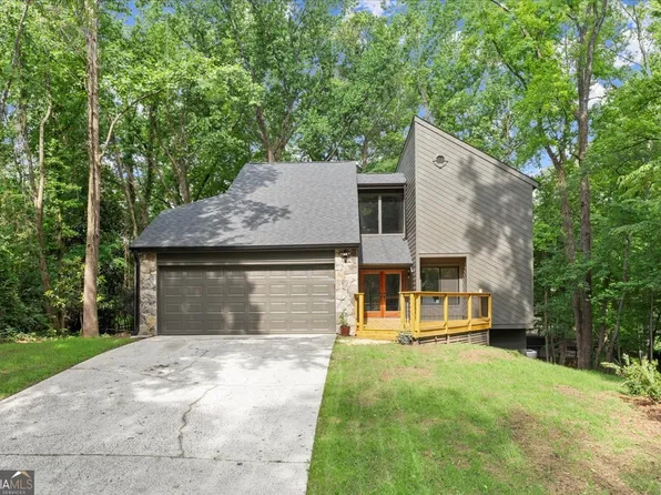 4148 Edinburgh Trl NE, Roswell, GA 30075