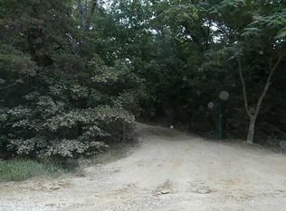 Smokey Bear Rd, Fayetteville, AR 72701