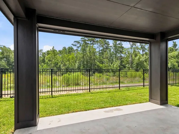 251 Navasota Narrows Ct, Conroe, TX 77304