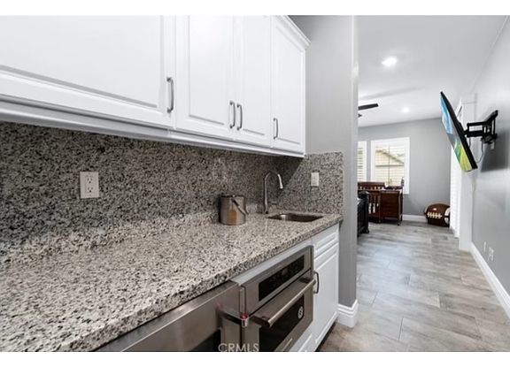 3rd image of 34464 Kensington St