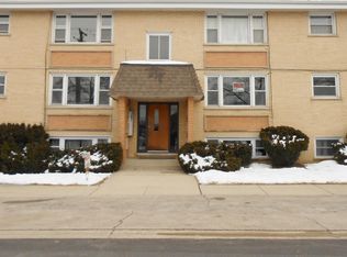 347 Dalewood Ave APT 2, Wood Dale, IL 60191
