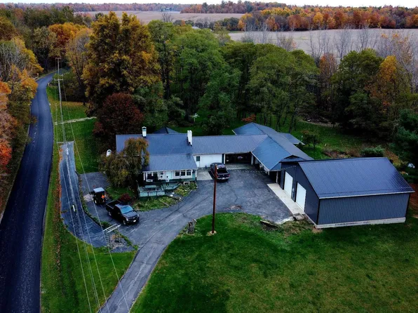 6726 County Road 22, Fredericktown, OH 43019
