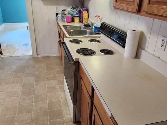 4th image of 30 W Middle St