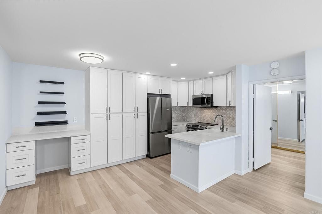 12555 Oaks North Dr Unit 203