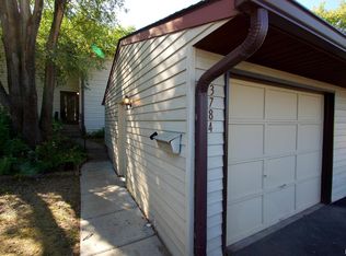 3784 Cedarwood Ct, Bettendorf, IA