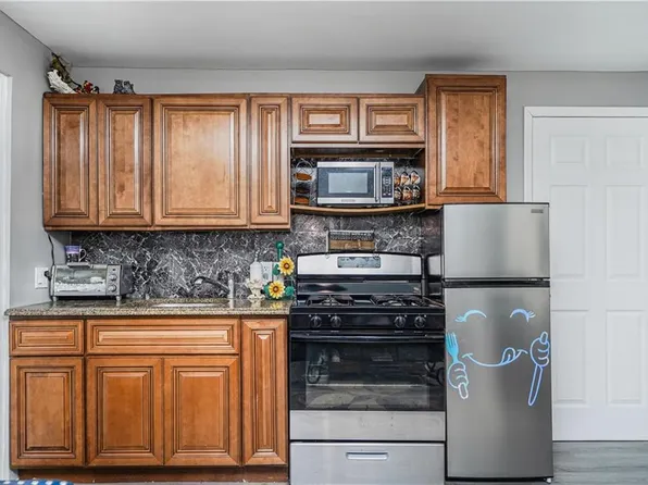 133 Durant Avenue image 26 of 35