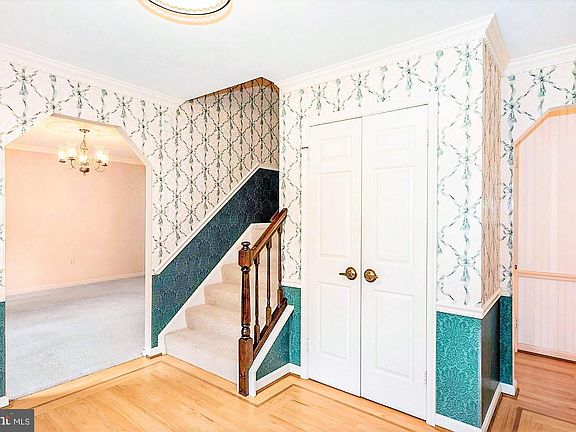 4th image of 3016 Brownstone Ct