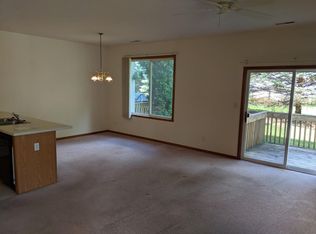 10282 Monarch Rd UNIT 4, Roscoe, IL 61073