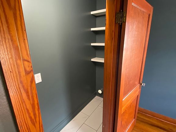 Laundry room is in the flex space.