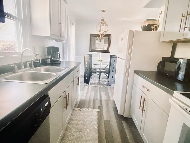 17506 Shady Nook Rd — Photo 3