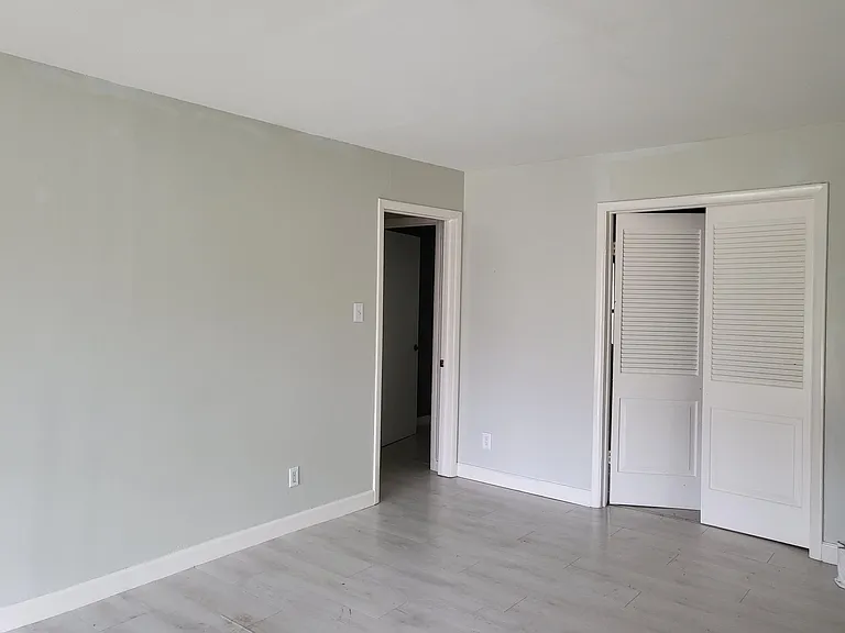 1701 P Ave — Photo 12