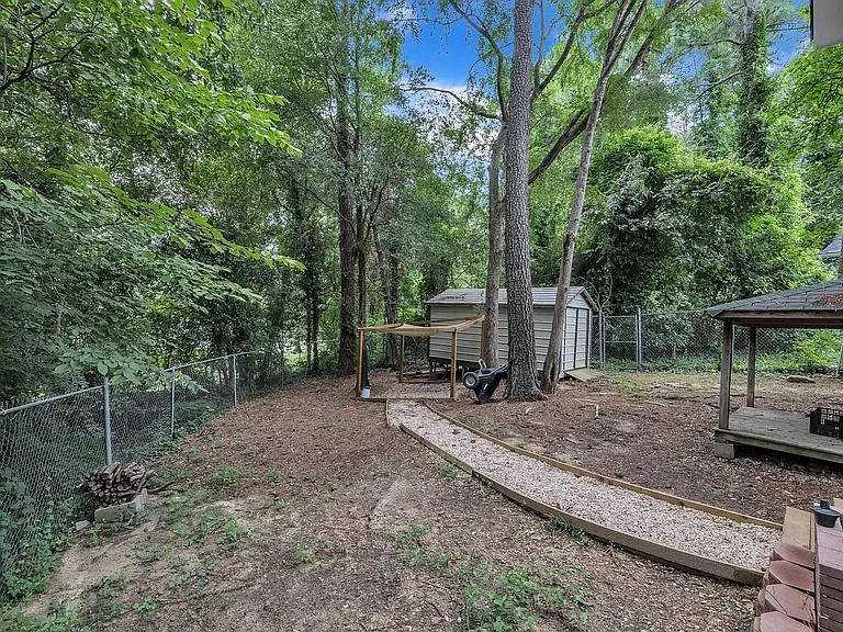 105 Tall Rock Ct — Photo 25