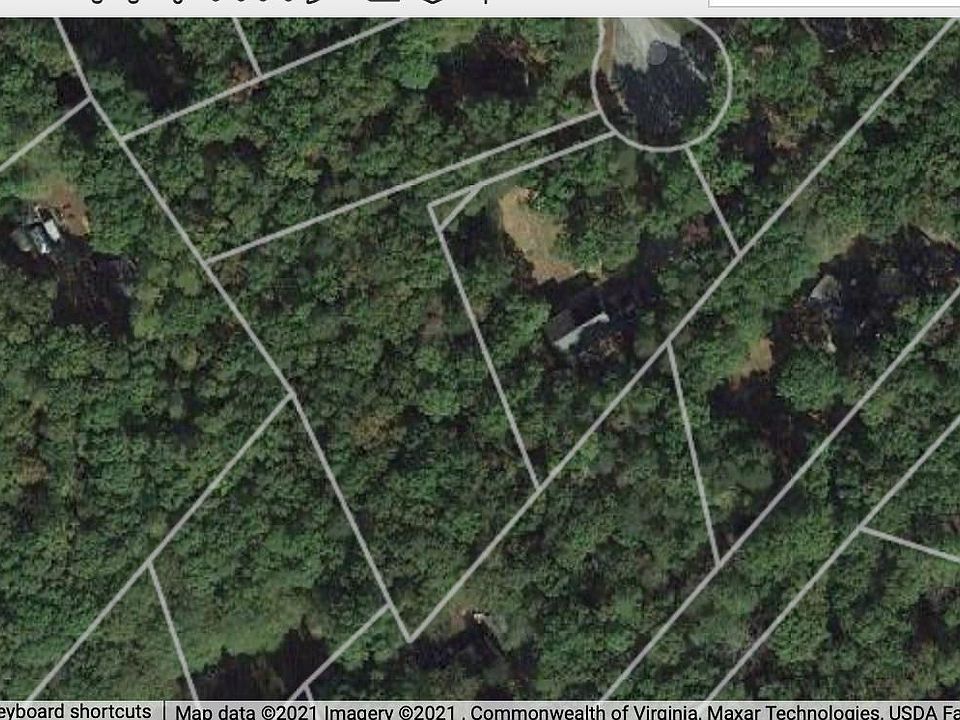 2nd image of Pine Cone Ct