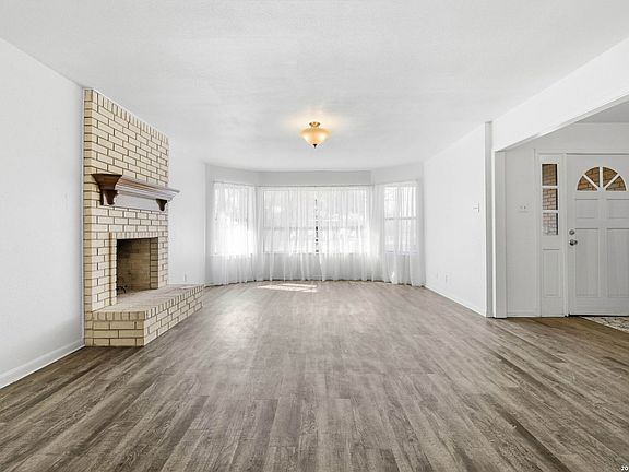 4th image of 508 Crouch Ave