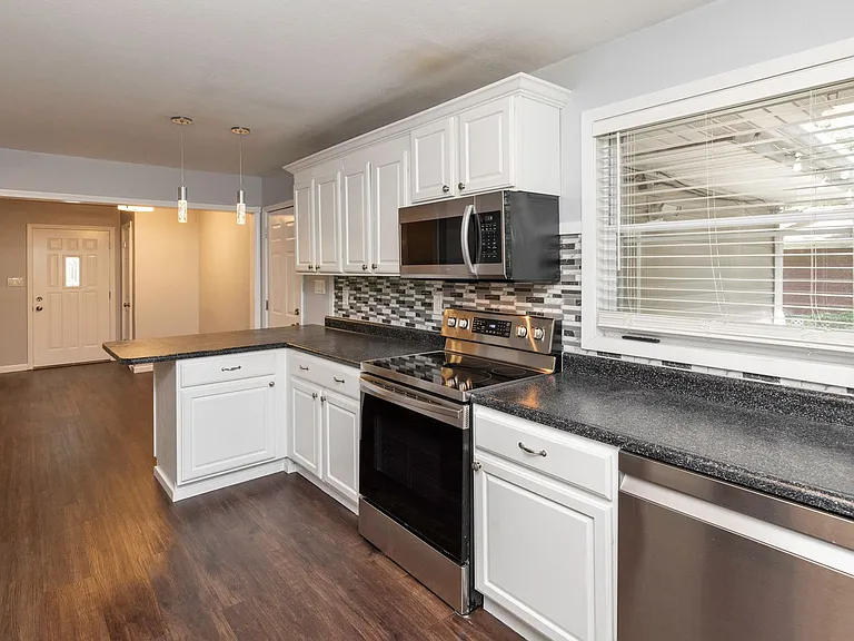 4509 Wakonda Pkwy — Photo 17