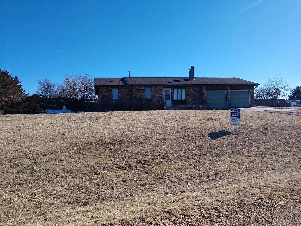 1st image of 470 S Ginger St