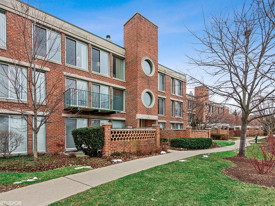 1st image of 1030 Arbor Ln APT 203