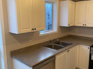 460 Seyton Dr, Ottawa, ON K2H1G2